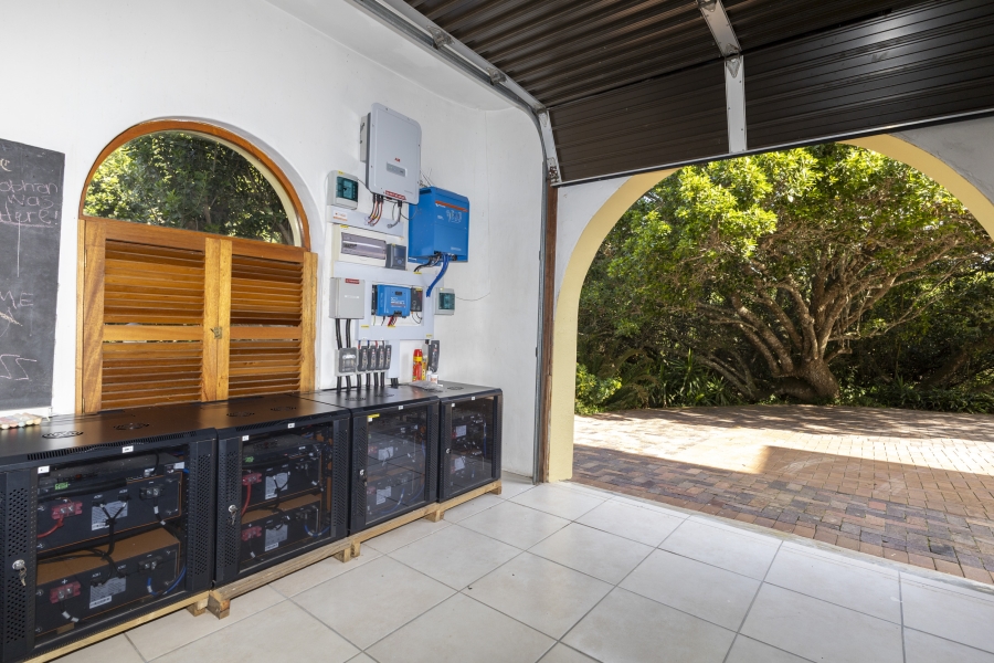 7 Bedroom Property for Sale in West Beach Eastern Cape